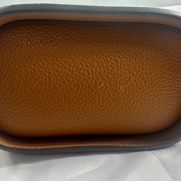 Halston Brown Leather Bucket Bag - Picture 4 of 11